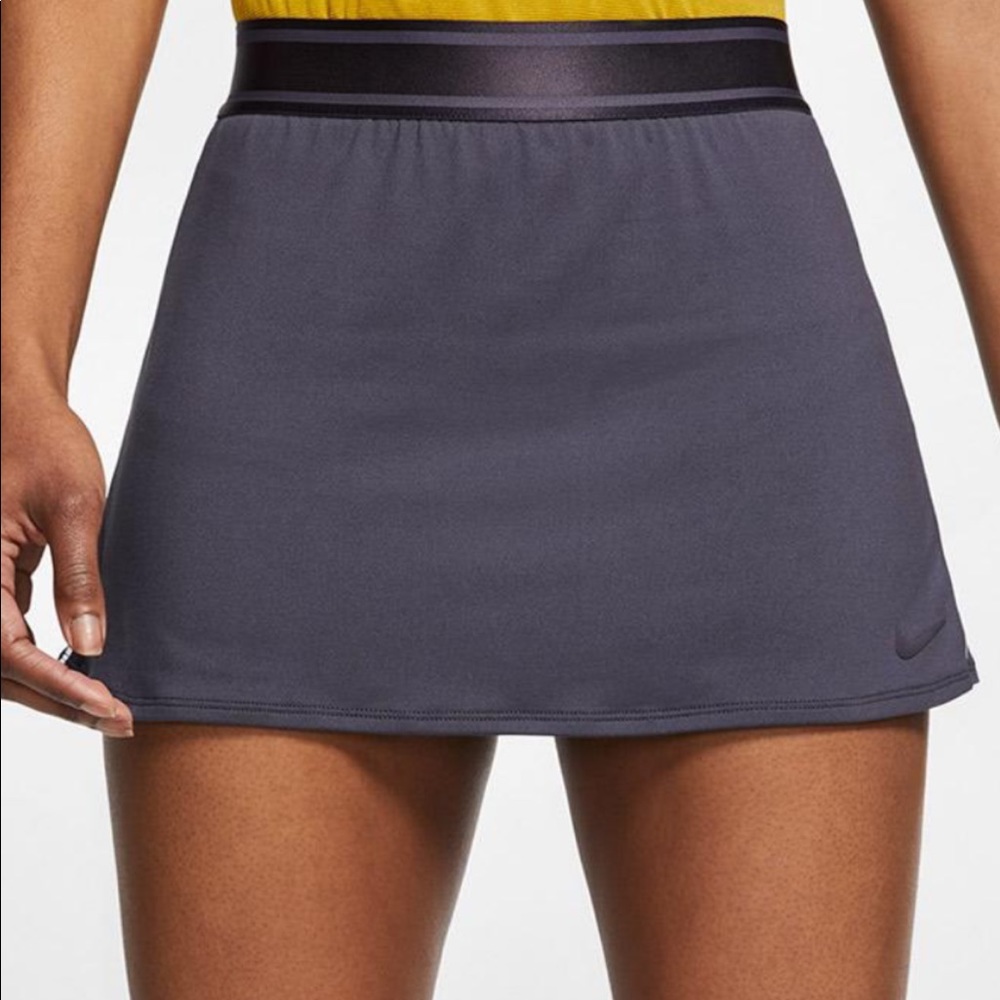 Nike Women's  skort Dry Flouncy Skor